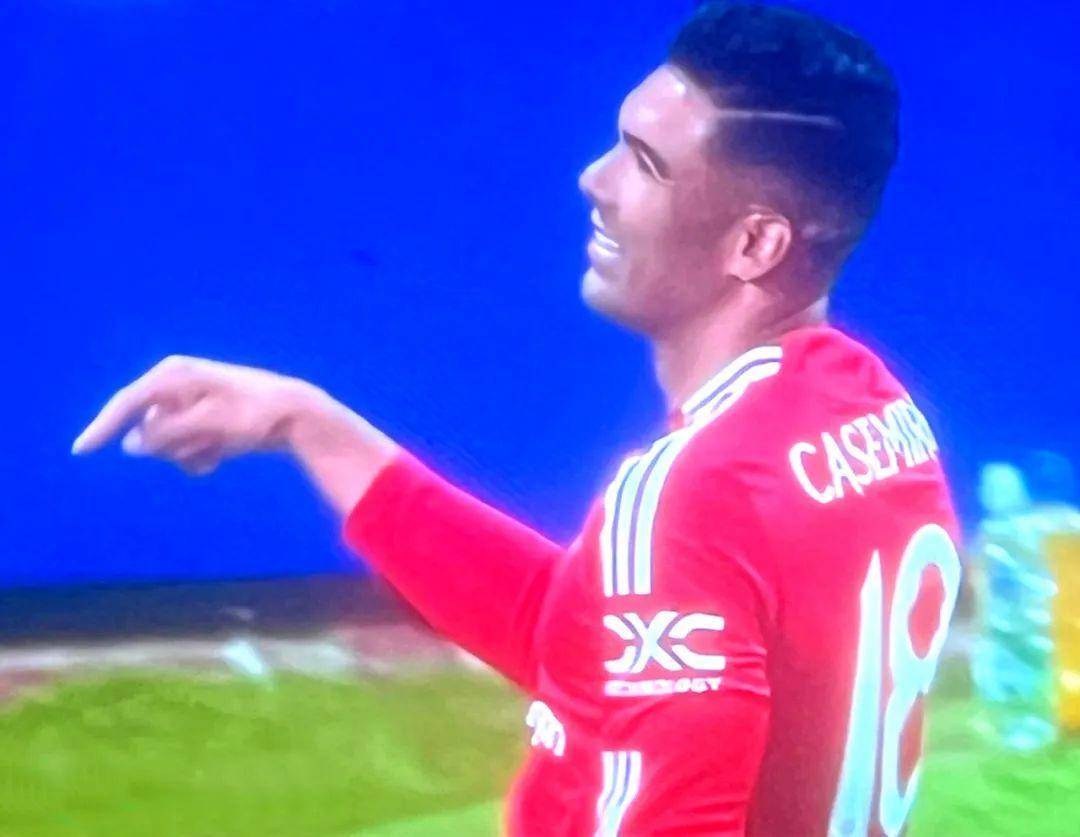 重磅！曼联35万周薪巨星或终老梦剧场1条件不满足拉爵绝不答应