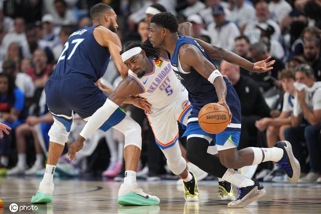 华子30+9亚历山大仅14分 森林狼狂胜雷霆总分1-2